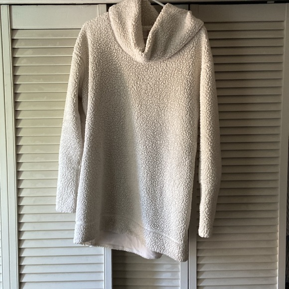 Merona xxl pull over w/ cowl neck. Cream color - Picture 2 of 2